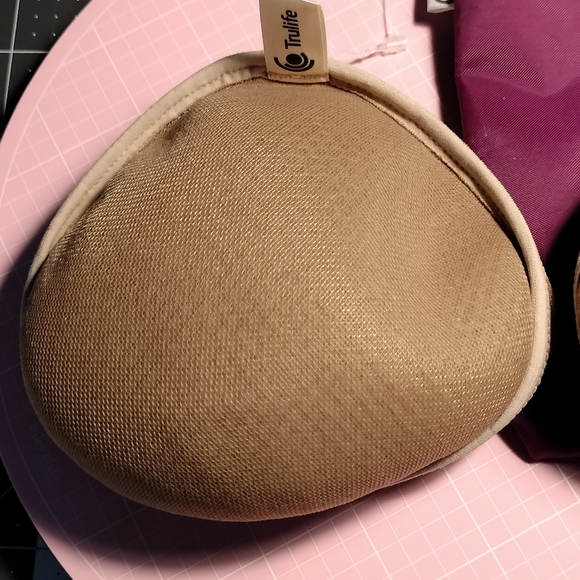 Trulife breast form set size 6 - Picture 2 of 6